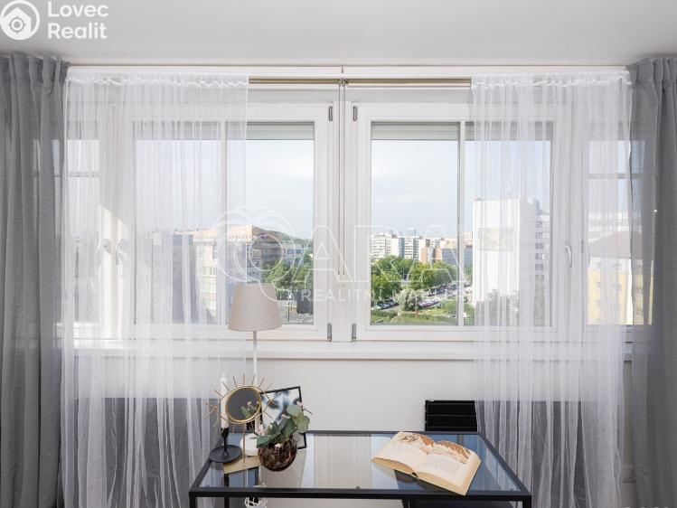 Pronájem bytu 4+KK Praha, Bělocerkevská 634/6 č. 32