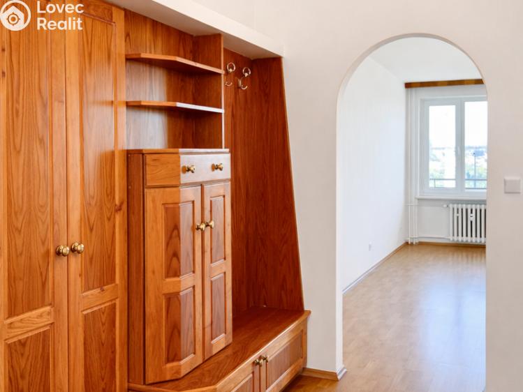 Pronájem bytu 3+KK Praha, Pod Sychrovem I č. 9