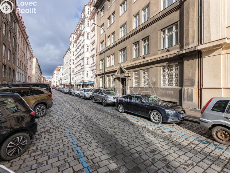 Prodej bytu 3+1 Praha, Podskalská 295/4 č. 1