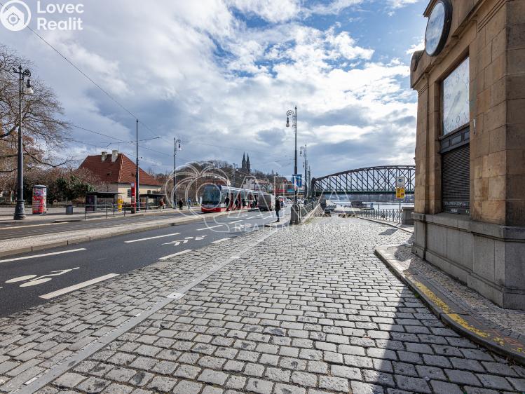 Prodej bytu 3+1 Praha, Podskalská 295/4 č. 22