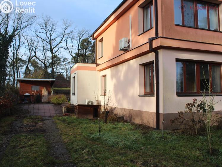 Prodej rodinného domu Káraný, Na Betonce 71 č. 9