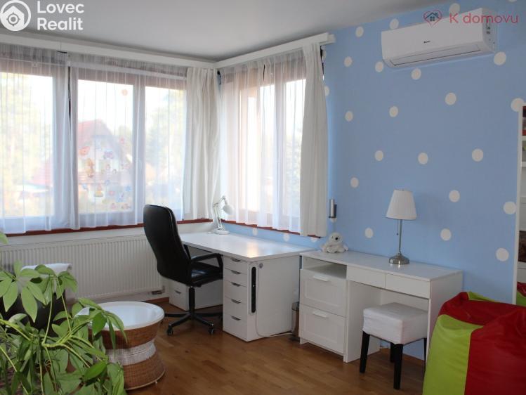 Prodej rodinného domu Káraný, Na Betonce 71 č. 20