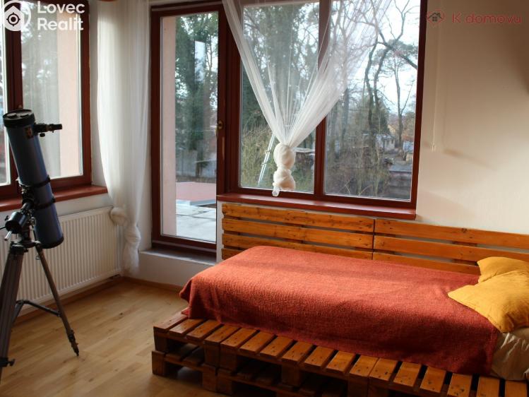 Prodej rodinného domu Káraný, Na Betonce 71 č. 22