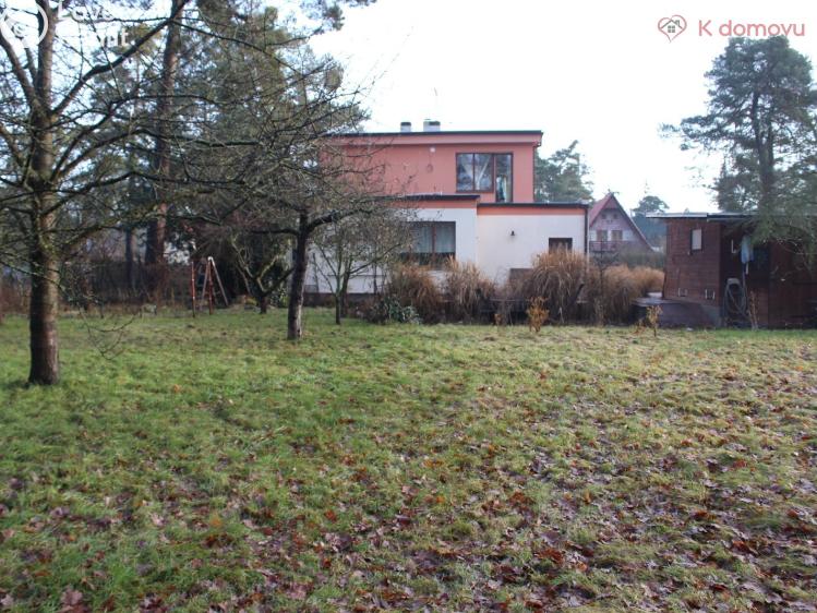 Prodej rodinného domu Káraný, Na Betonce 71 č. 26