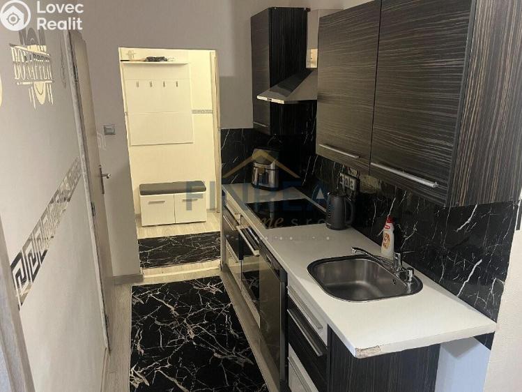 Prodej bytu 4+1 Postoloprty, Jiráskovo náměstí č. 2