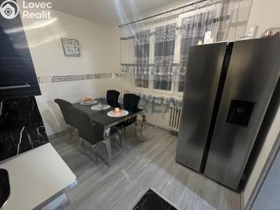 Prodej bytu 4+1 Postoloprty, Jiráskovo náměstí č. 5