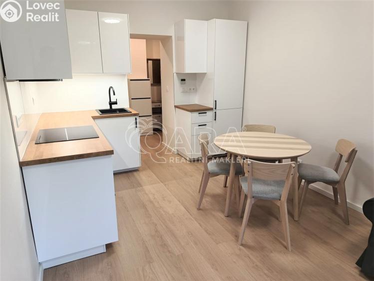 Pronájem bytu 2+KK Praha, Na Pankráci č. 2