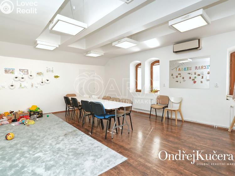 Продаж багатоквартирного будинку Kladno, Osvoboz. pol. vězňů 341 č. 22