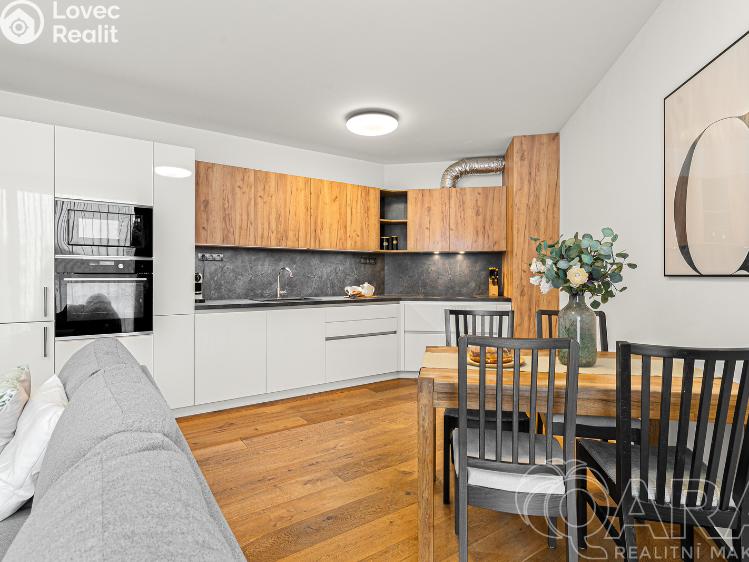 Prodej bytu 3+KK Praha, Na Křtině 631/1 č. 3