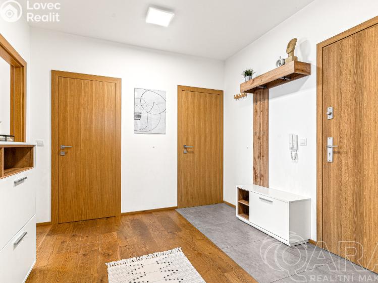 Prodej bytu 3+KK Praha, Na Křtině 631/1 č. 12
