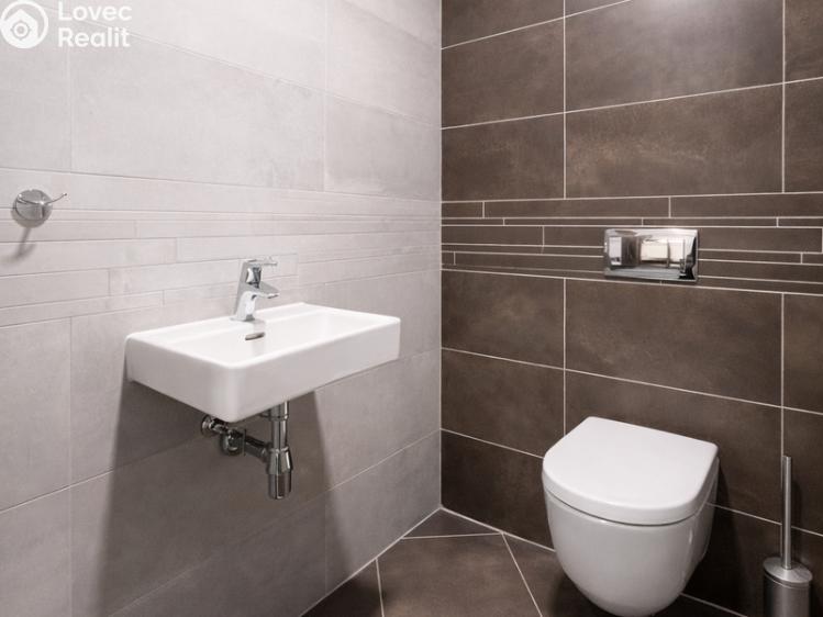 Pronájem bytu 2+KK Praha, Vojenova č. 10