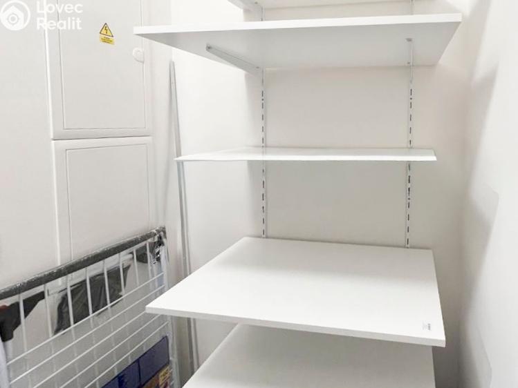 Pronájem bytu 2+KK Praha, Vojenova č. 12