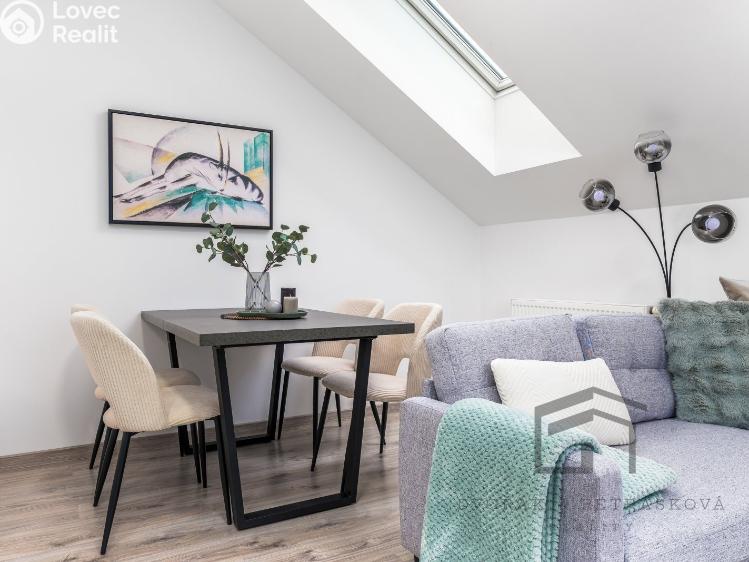 Продаж квартири 2+KK Praha, Pod Labuťkou 949/7 č. 4