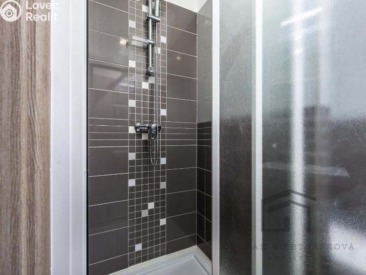 Продаж квартири 2+KK Praha, Pod Labuťkou 949/7 č. 15