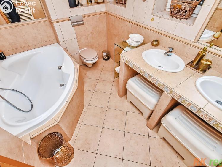 Prodej rodinného domu Jesenice, Šeříková č. 10