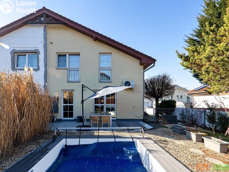 Prodej rodinného domu Jesenice, Šeříková č. 22