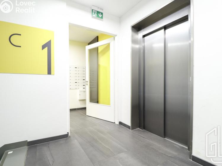 Продаж квартири 3+KK Praha, Sokolovská 694/100 č. 14