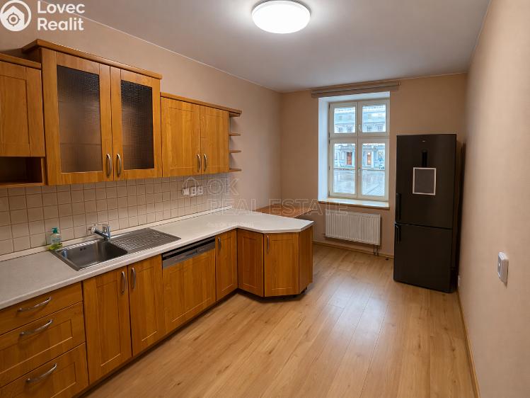 Rent apartment 2+1 Hlučín, Mírové náměstí č. 1