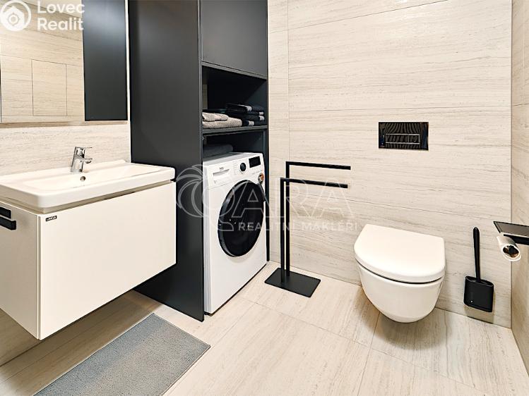 Продажа квартиры 1+KK Praha, Poděbradská 260/59 č. 8