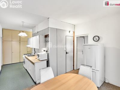 Продаж квартири 3+1 Kynšperk nad Ohří, náměstí SNP č. 1