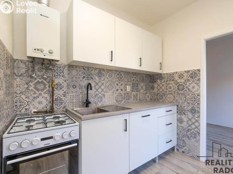 Pronájem bytu 3+1 Přerov, Bartošova 389/35 č. 8