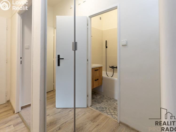 Pronájem bytu 3+1 Přerov, Bartošova 389/35 č. 9