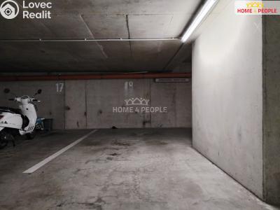 Prodej garáže Praha-Běchovice, Mladých Běchovic č. 1