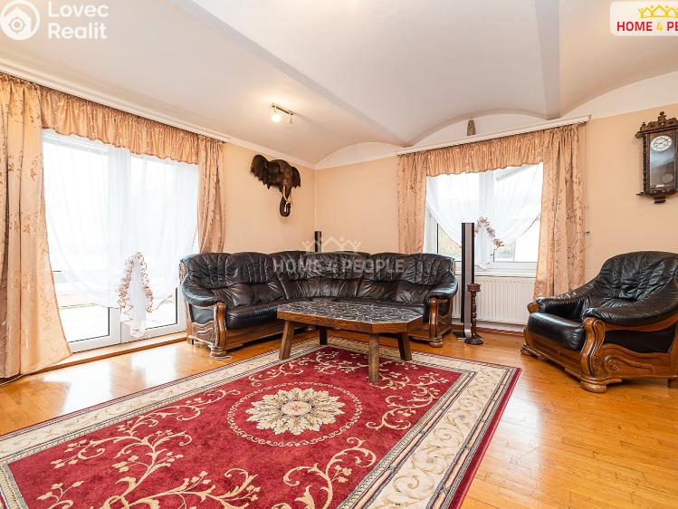 Prodej rodinného domu Všetaty, Mělnická č. 11