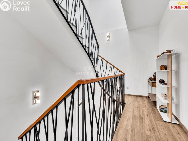 Prodej rodinného domu Praha-Koloděje, Podzámecká č. 9