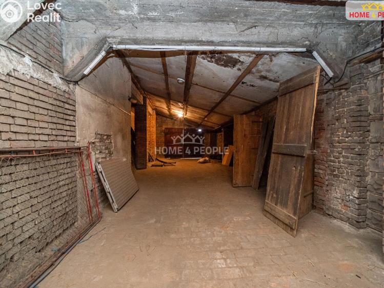 Prodej výrobní haly Všetaty, Mělnická č. 8