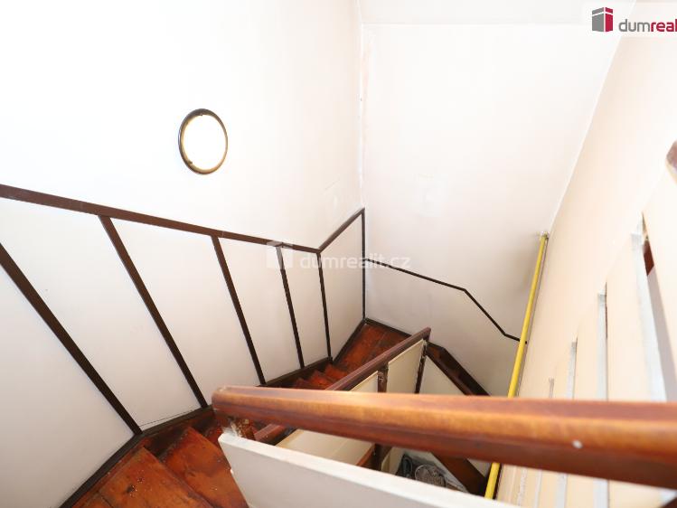 Prodej rodinného domu Teplá č. 16