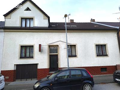 Оренда багатогенного будинку České Budějovice, Jar. Ježka č. 1