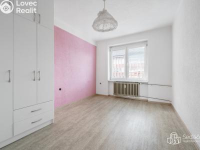 Продаж квартири 3+1 Sokolov, Jednoty č. 5