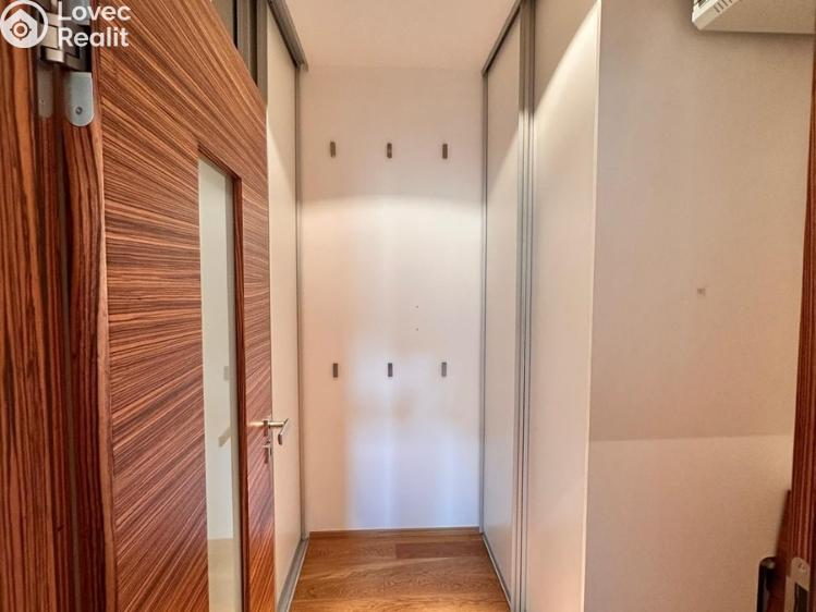 Prodej bytu 3+KK Olomouc, Chválkovická č. 21