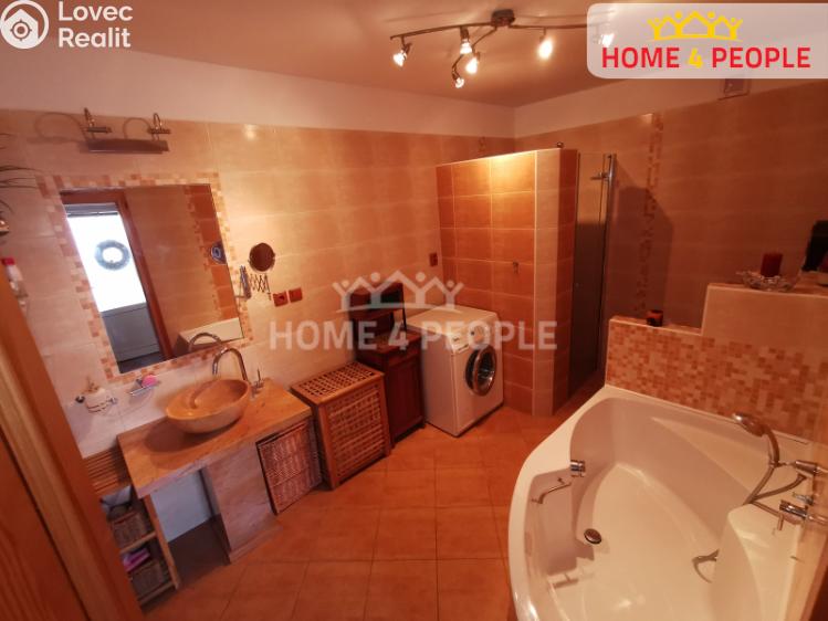 Rent family house Vrdy, Tylova č. 10