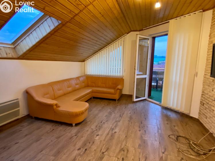 Pronájem bytu 4+KK Moravany, Modřická č. 3