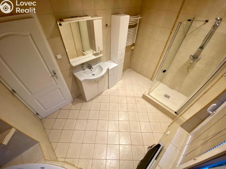 Pronájem bytu 4+KK Moravany, Modřická č. 11