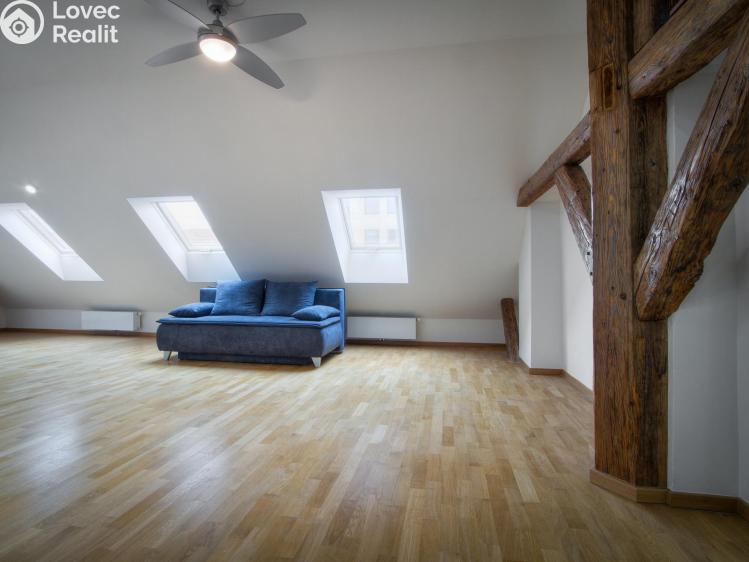 Pronájem bytu 1+KK Praha, Sokolovská č. 6