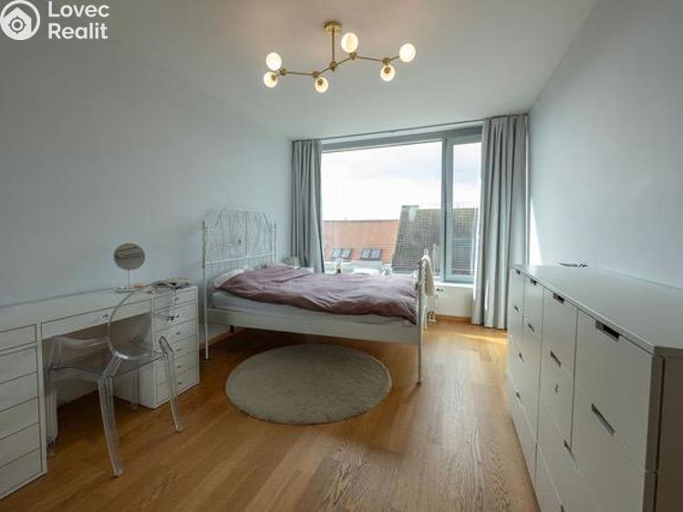 Pronájem bytu 4+KK Praha, Komunardů č. 15