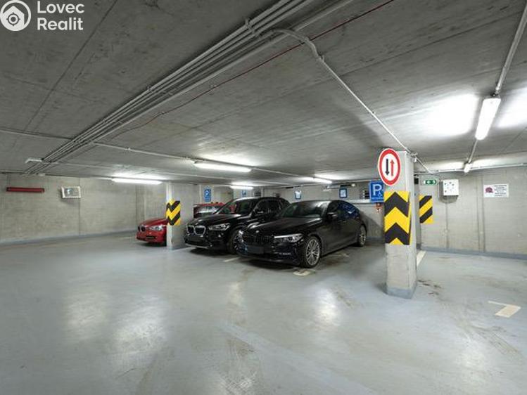 Pronájem bytu 4+KK Praha, Komunardů č. 21