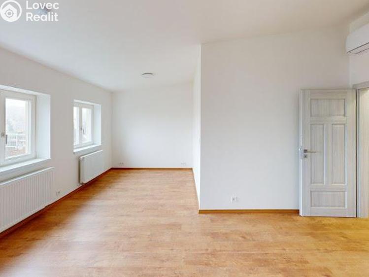 Pronájem bytu 1+KK Praha, Na Petynce č. 3