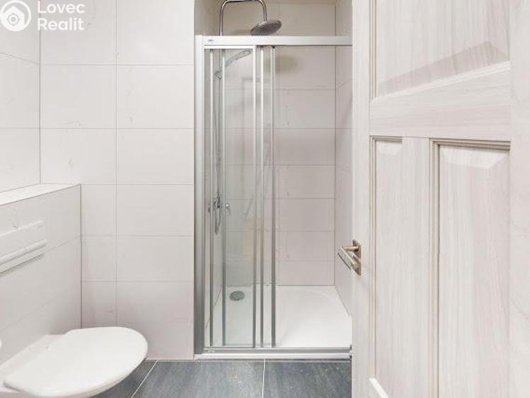 Pronájem bytu 1+KK Praha, Na Petynce č. 7