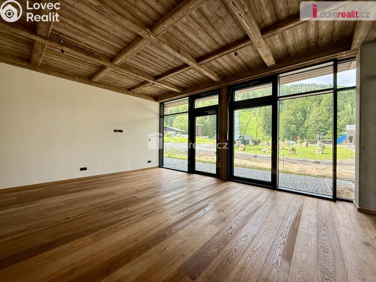 Prodej obchodního prostoru Harrachov č. 5