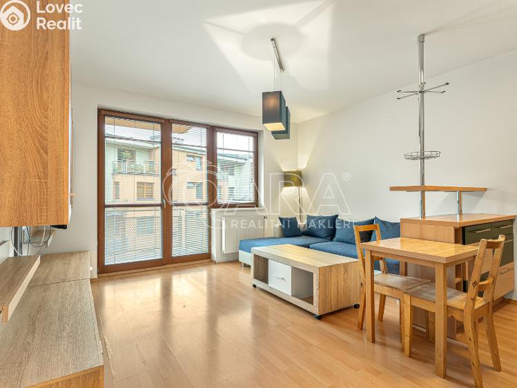 Pronájem bytu 2+KK Praha, Podle náhonu 3223/61 č. 4