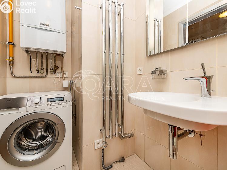 Prodej bytu 1+KK Praha, Matějská 2739/24 č. 8