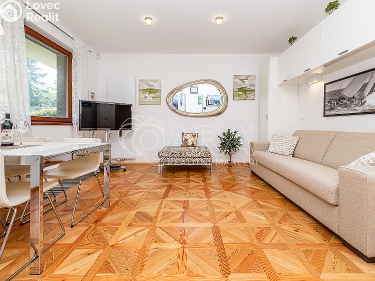 Prodej bytu 1+KK Praha, Matějská 2739/24 č. 10