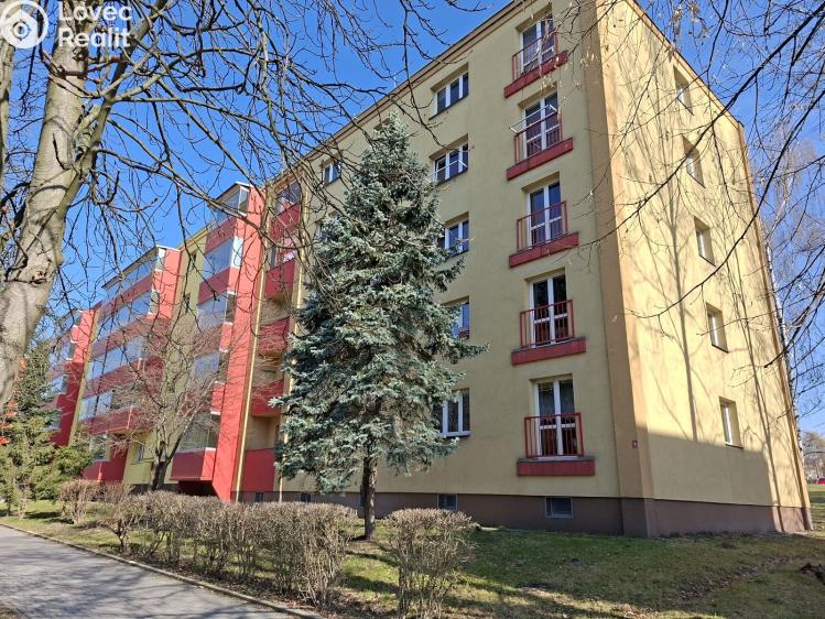 Prodej bytu 2+1 Karviná, tř. Těreškovové č. 1