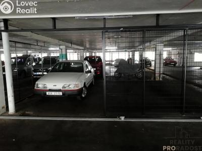 Pronájem garážového stání Praha, Lovosická č. 4