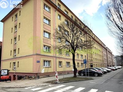 Pronájem bytu 2+1 Vsetín, Matouše Václavka 1203 č. 2