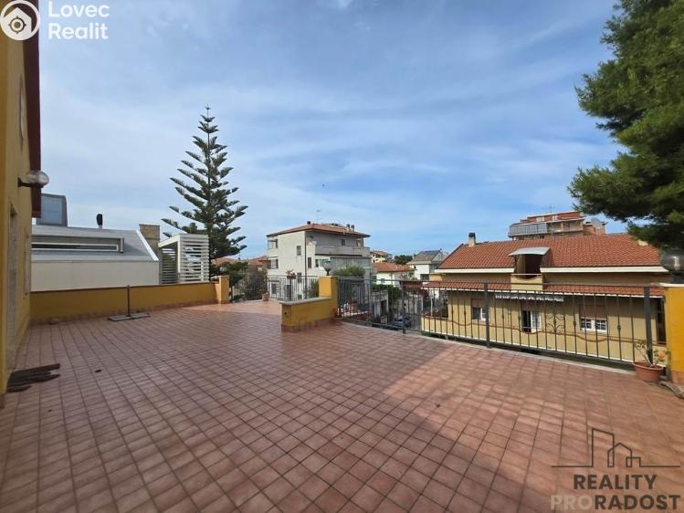 Prodej bytu 3+KK Via Spezzaferro,Silvi,Itálie č. 1